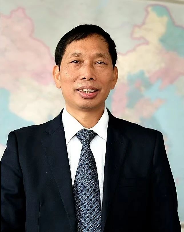 喜訊 | 巴德富蟬聯(lián)三大百強榜單，董事長梁千盛榮獲“卓越企業(yè)家”稱號